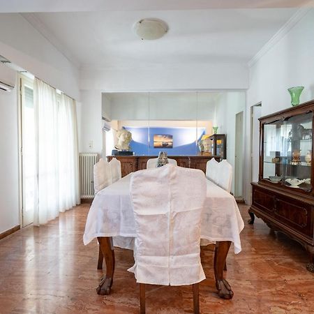 Larissa Station Metro St. 2 Bedrooms 3 Pers. Flat Athen Eksteriør billede