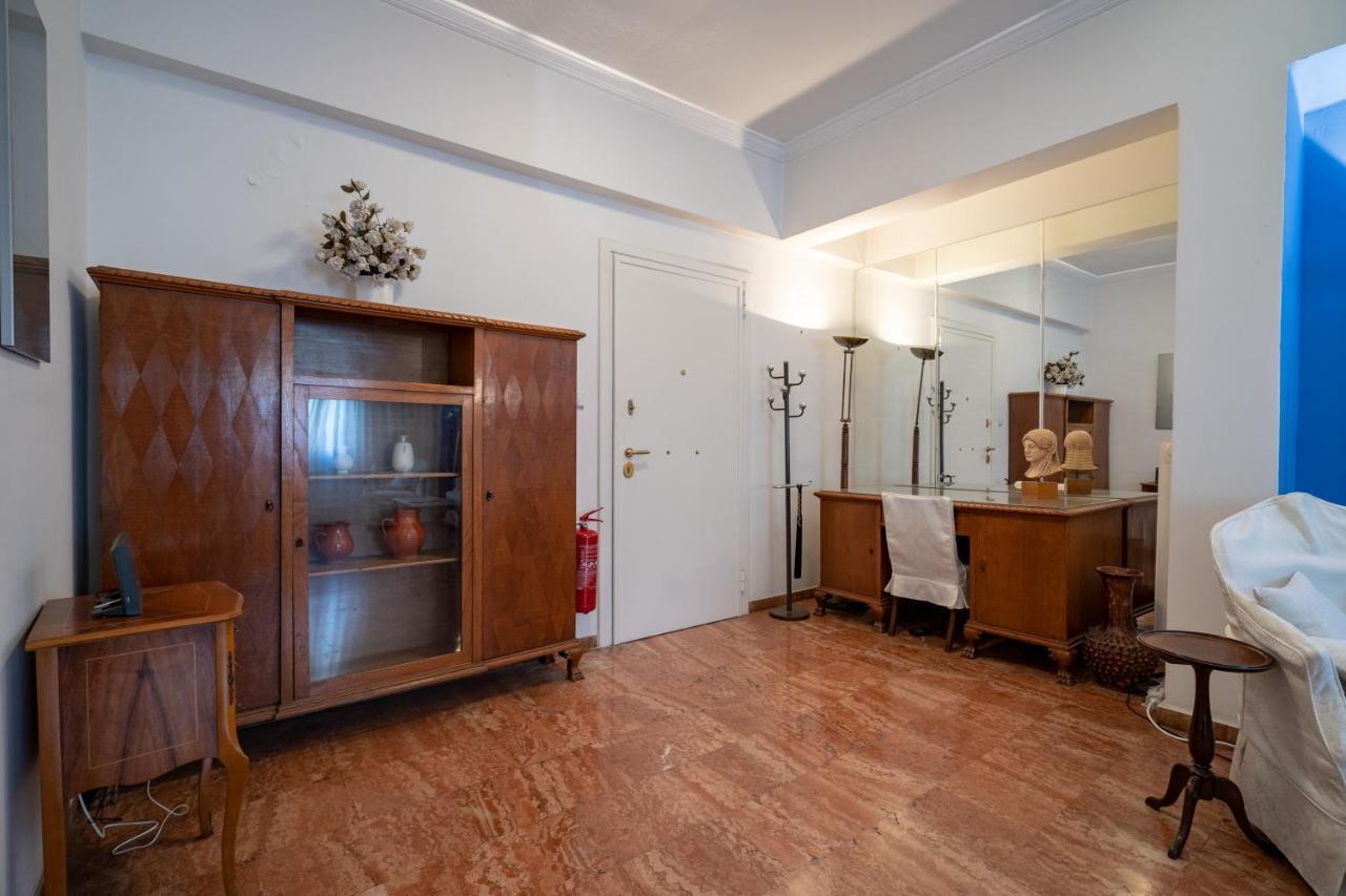 Larissa Station Metro St. 2 Bedrooms 3 Pers. Flat Athen Eksteriør billede