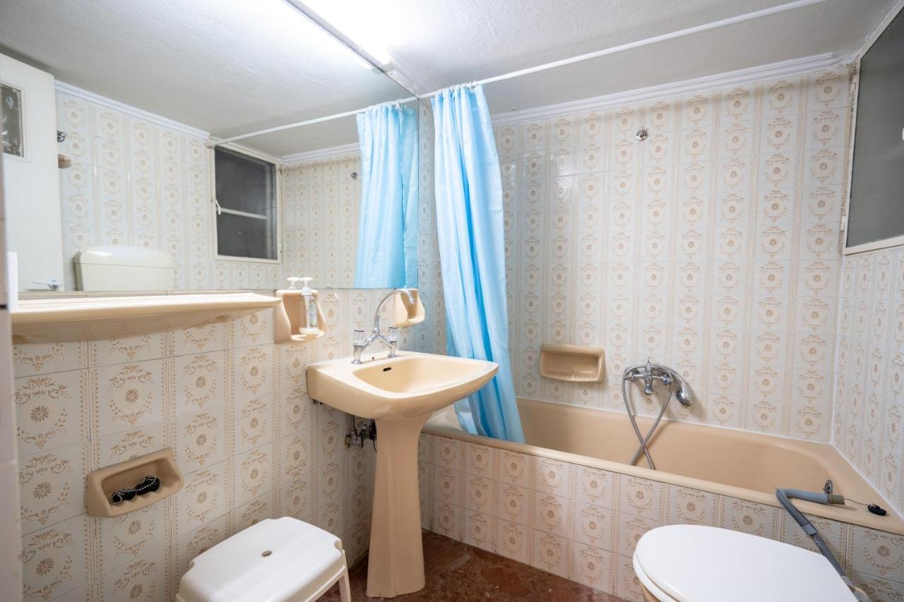 Larissa Station Metro St. 2 Bedrooms 3 Pers. Flat Athen Eksteriør billede