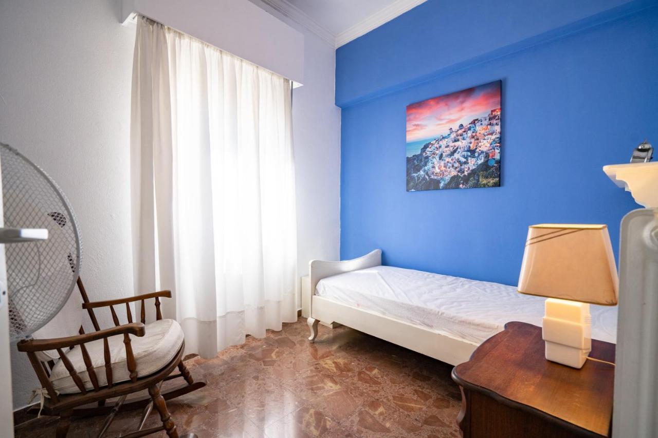 Larissa Station Metro St. 2 Bedrooms 3 Pers. Flat Athen Eksteriør billede