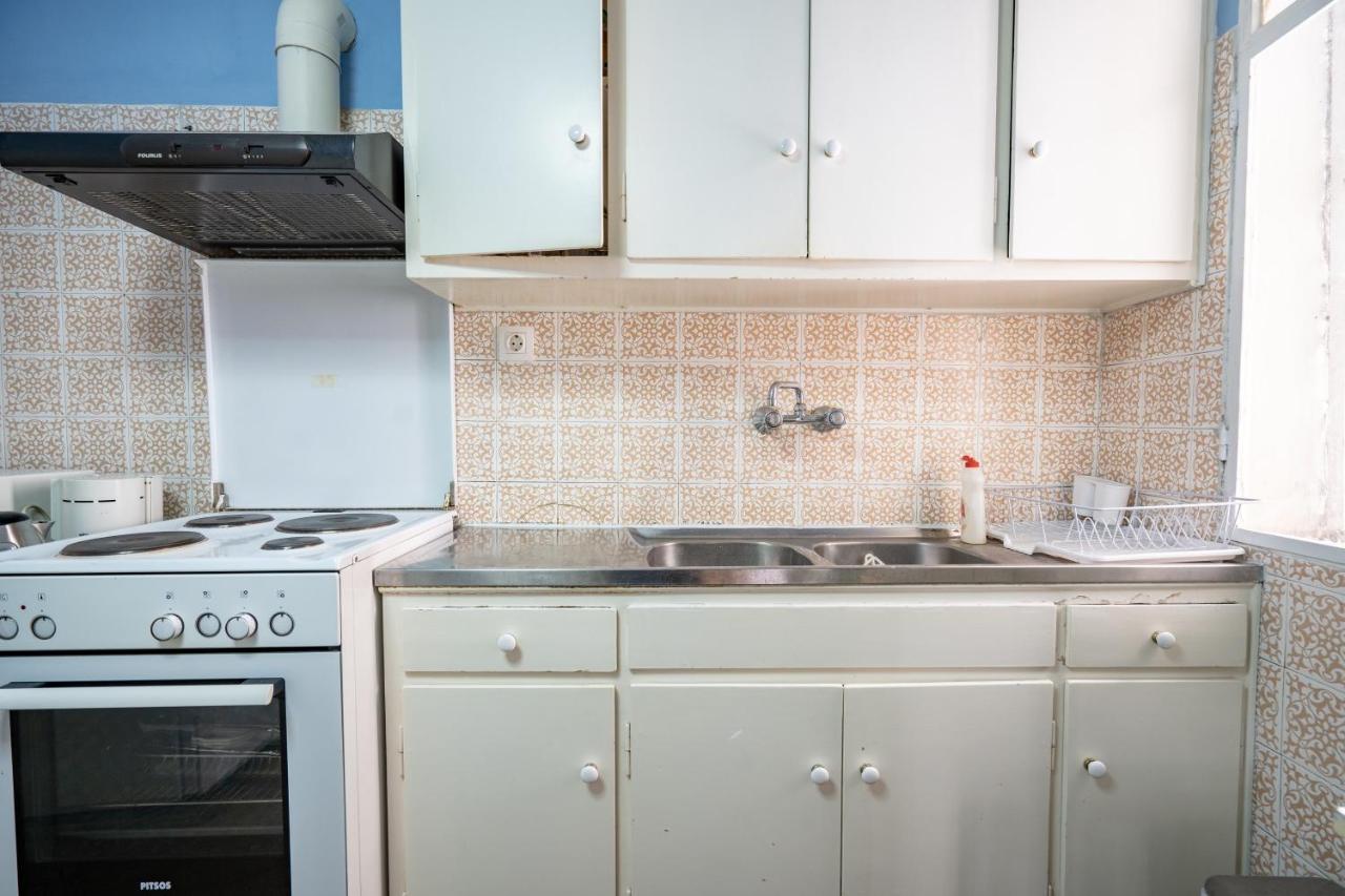 Larissa Station Metro St. 2 Bedrooms 3 Pers. Flat Athen Eksteriør billede