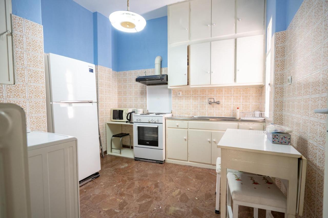 Larissa Station Metro St. 2 Bedrooms 3 Pers. Flat Athen Eksteriør billede